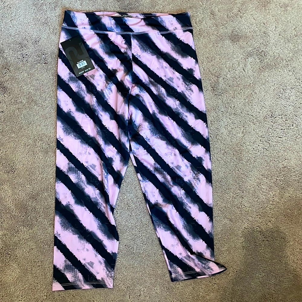 Women’s exercise pants